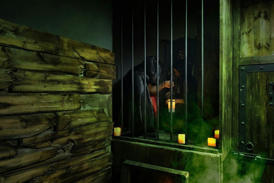 Квест в реальности Чернокнижник от компании Капкан Квест в реальности Чернокнижник от компании Капкан